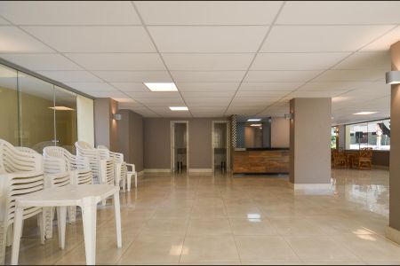 Apartamento à venda com 265m², 4 quartos e 2 vagas Apartamento à venda com 265m², 4 quartos e 2 vagasSalão de festas