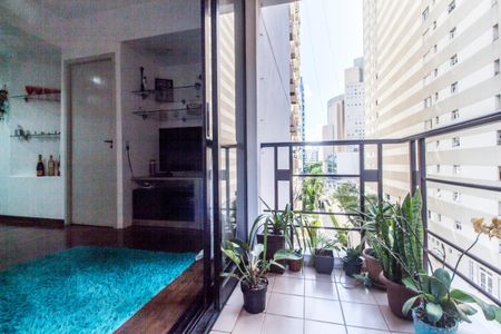 Apartamento à venda com 75m², 2 quartos e 2 vagasVaranda Sala de TV