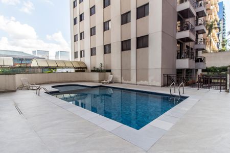 Apartamento à venda com 75m², 2 quartos e 2 vagasÁrea comum - Piscina