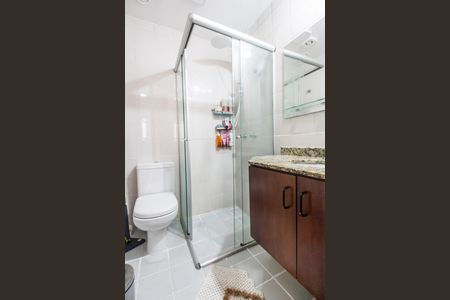 Apartamento à venda com 75m², 2 quartos e 2 vagasBanheiro da Suíte