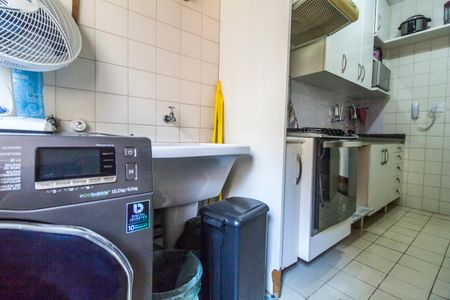 Apartamento à venda com 75m², 2 quartos e 2 vagasÁrea de Serviço