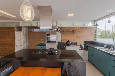 Apartamento à venda com 180m², 3 quartos e 2 vagasEspaço Gourmet na Cobertura