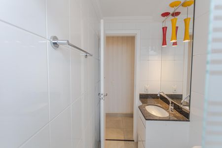 Apartamento à venda com 180m², 3 quartos e 2 vagasBanheiro Social