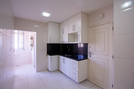 Apartamento à venda com 85m², 2 quartos e sem vagaCozinha