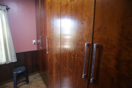 Casa de condomínio à venda com 320m², 6 quartos e 2 vagasCloset da suíte