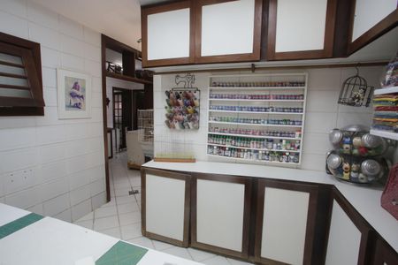 Casa de condomínio à venda com 320m², 6 quartos e 2 vagasQuarto de Serviço