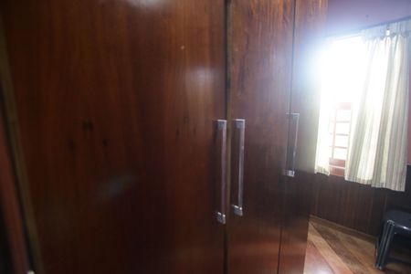 Casa de condomínio à venda com 320m², 6 quartos e 2 vagasCloset da suíte