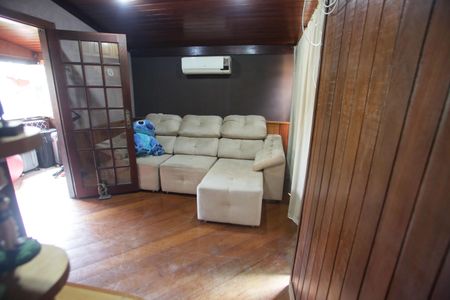 Casa de condomínio à venda com 320m², 6 quartos e 2 vagasQuarto 5