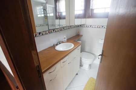 Casa de condomínio à venda com 320m², 6 quartos e 2 vagasBanheiro Social