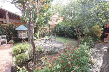 Casa de condomínio à venda com 320m², 6 quartos e 2 vagasPomar