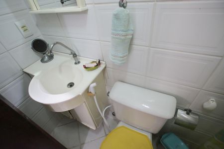 Casa de condomínio à venda com 320m², 6 quartos e 2 vagasBanheiro de Serviço