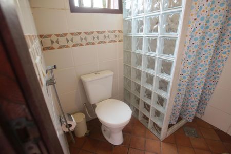 Casa de condomínio à venda com 320m², 6 quartos e 2 vagasBanheiro da Churrasqueira