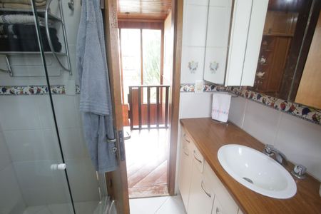 Casa de condomínio à venda com 320m², 6 quartos e 2 vagasBanheiro Social