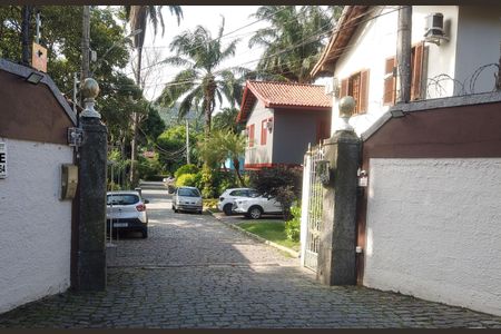 Casa de condomínio à venda com 320m², 6 quartos e 2 vagasFachada do Condomínio