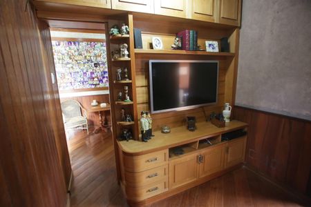 Casa de condomínio à venda com 320m², 6 quartos e 2 vagasQuarto 5