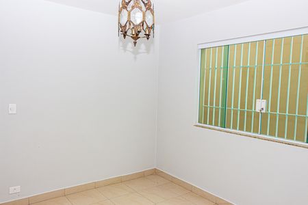 Casa à venda com 132m², 3 quartos e 2 vagas Casa à venda com 132m², 3 quartos e 2 vagasSala de Jantar