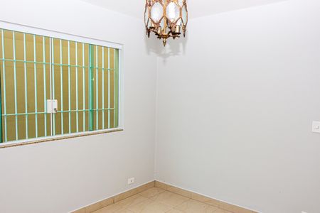 Casa à venda com 132m², 3 quartos e 2 vagas Casa à venda com 132m², 3 quartos e 2 vagasSala de Jantar