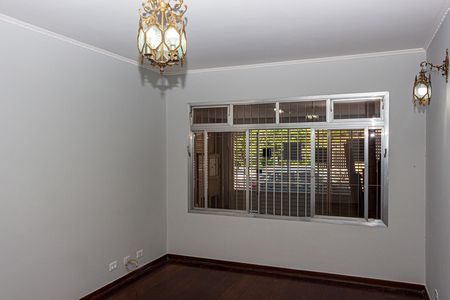 Casa à venda com 132m², 3 quartos e 2 vagas Casa à venda com 132m², 3 quartos e 2 vagasSala