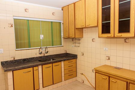Casa à venda com 132m², 3 quartos e 2 vagas Casa à venda com 132m², 3 quartos e 2 vagasCozinha