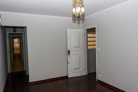 Casa à venda com 132m², 3 quartos e 2 vagas Casa à venda com 132m², 3 quartos e 2 vagasSala