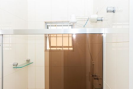 Casa à venda com 132m², 3 quartos e 2 vagas Casa à venda com 132m², 3 quartos e 2 vagasBanheiro da Suíte