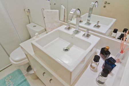 Apartamento à venda com 87m², 3 quartos e 2 vagasBanheiro