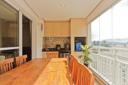 Apartamento à venda com 87m², 3 quartos e 2 vagasVaranda