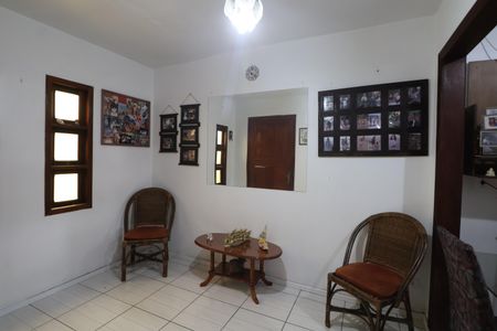 Casa à venda com 182m², 5 quartos e 3 vagasSala