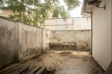 Casa à venda com 660m², 3 quartos e 3 vagasEdícula - Quintal