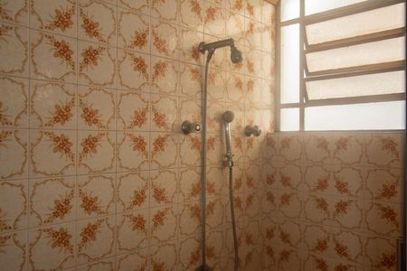 Casa à venda com 660m², 3 quartos e 3 vagasBanheiro da Suíte