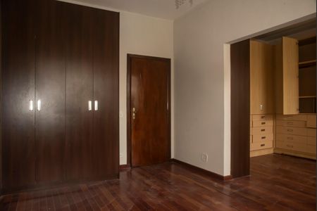 Casa à venda com 660m², 3 quartos e 3 vagasQuarto 1