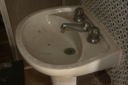 Casa à venda com 660m², 3 quartos e 3 vagasBanheiro da Piscina