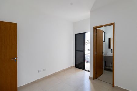 Casa à venda com 103m², 3 quartos e 2 vagasSuíte