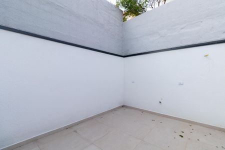Casa à venda com 103m², 3 quartos e 2 vagasQuintal