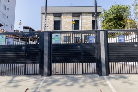 Casa à venda com 103m², 3 quartos e 2 vagasFachada