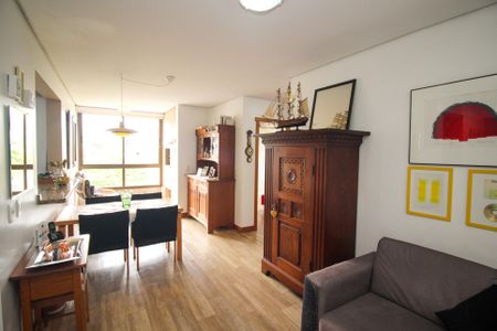 Apartamento para alugar com 88m², 2 quartos e 1 vaga Apartamento para alugar com 88m², 2 quartos e 1 vagaSala