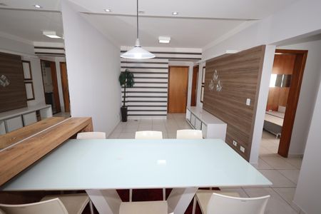 Apartamento para alugar com 78m², 2 quartos e 1 vagaSala