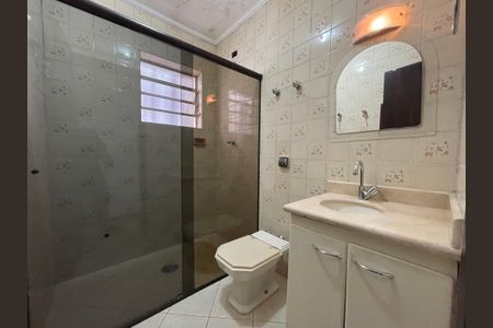 Casa à venda com 87m², 4 quartos e 2 vagas Casa à venda com 87m², 4 quartos e 2 vagasBanheiro Social