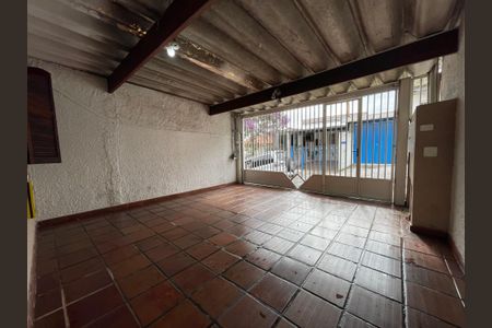 Casa à venda com 87m², 4 quartos e 2 vagas Casa à venda com 87m², 4 quartos e 2 vagasGaragem