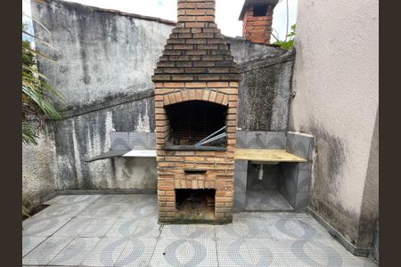 Casa à venda com 87m², 4 quartos e 2 vagas Casa à venda com 87m², 4 quartos e 2 vagasQuintal