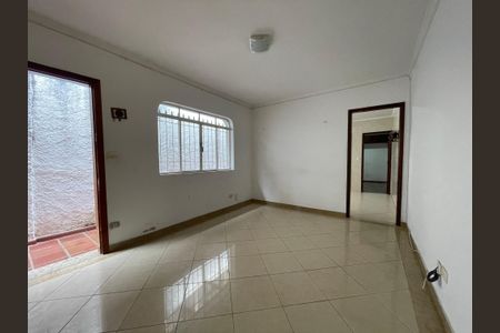 Casa à venda com 87m², 4 quartos e 2 vagas Casa à venda com 87m², 4 quartos e 2 vagasSala