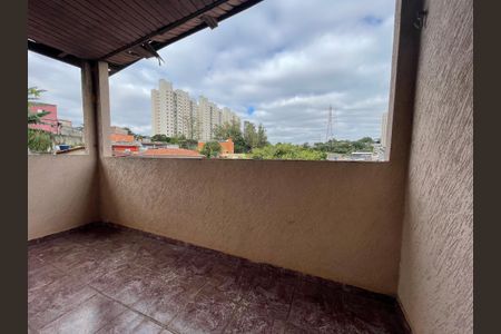 Casa à venda com 87m², 4 quartos e 2 vagas Casa à venda com 87m², 4 quartos e 2 vagasVaranda