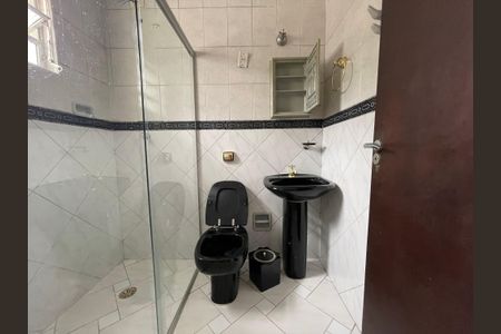 Casa à venda com 87m², 4 quartos e 2 vagas Casa à venda com 87m², 4 quartos e 2 vagasBanheiro do Quarto 1