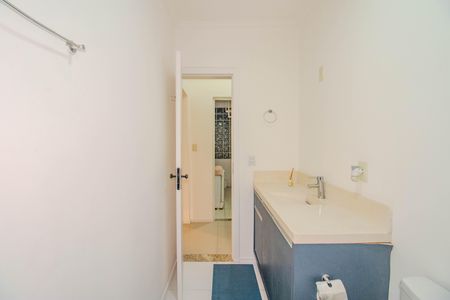Casa à venda com 174m², 3 quartos e 2 vagasBanheiro Social