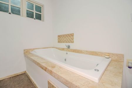 Casa à venda com 174m², 3 quartos e 2 vagasBanheiro da Suíte 3