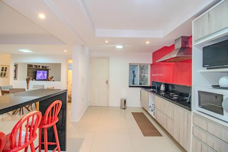 Casa à venda com 174m², 3 quartos e 2 vagasCozinha