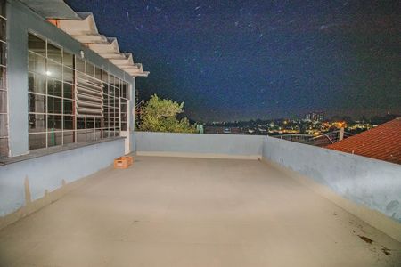 Casa à venda com 174m², 3 quartos e 2 vagasVaranda do Espaço Gourmet