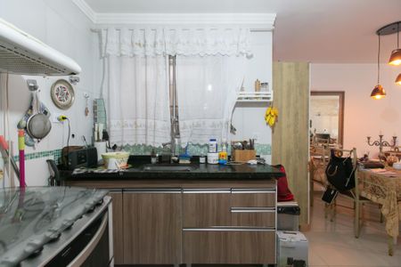 Casa para alugar com 100m², 2 quartos e 1 vagaCozinha - Armários