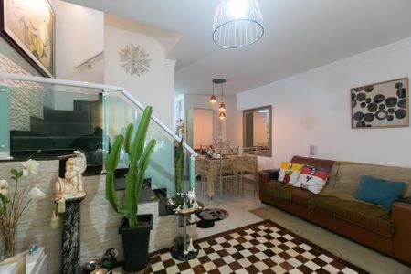 Casa para alugar com 100m², 2 quartos e 1 vagaSala