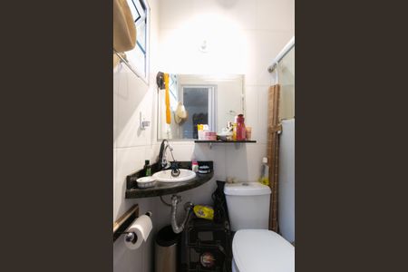 Casa para alugar com 100m², 2 quartos e 1 vagaBanheiro da Suíte 1 